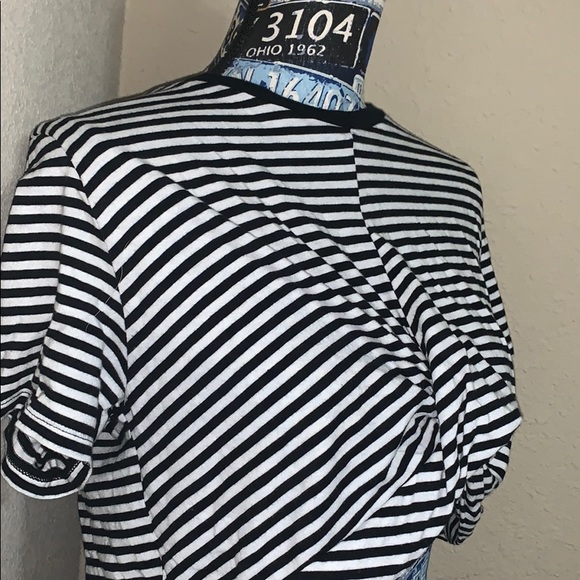 Top - Picture 2 of 3